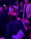 Στα μπουζούκια  ο Σάρας μετά την νίκη της Φενέρ - Η αγκαλιά στον Ομπράντοβιτς (vid)