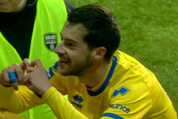 Valentine’s Day γκολ και αφιέρωση από τον Άλεξιτς (Vid)