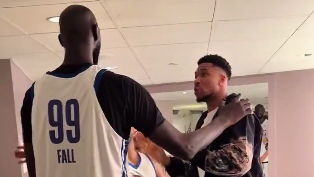 Απολαυστικός Γιάννης Αντετοκούνμπο στον ρόλο του προπονητή στο All-Star Game