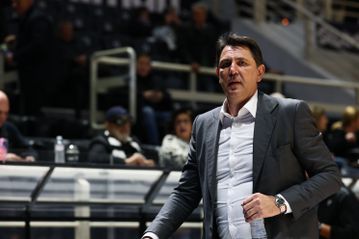 Ρεντζιάς: «Ρεκόρ σε έσοδα και γεμάτα γήπεδα - Στόχος να γίνουμε από τα κορυφαία πρωταθλήματα της Ευρώπης» (vid)