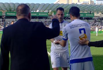 Ο Τσιλούλης αποδοκιμάστηκε έντονα κατά την αλλαγή του