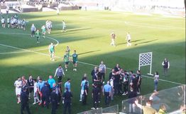 Ένταση ανάμεσα σε Τσιλούλη και Ιωαννίδη στο τέλος του ματς – Ο κομβικός ρόλο του Βόκολου στο συμβάν (vid)