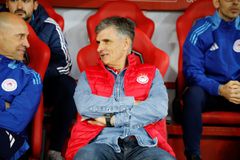 Ντέμης για Μεντιλίμπαρ: «Τυχερός ο Ολυμπιακός που τον έχει, η δουλειά του μπορεί να φέρει μέχρι και 50 εκατομμύρια ευρώ στην ομάδα»