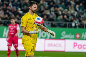 Εντυπωσιακός Καπίνο στην Ελβετία: Έχει αποκρούσει τα μισά πέναλτι φέτος!