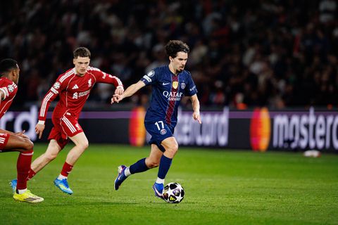 Με εκπλήξεις η Λίβερπουλ κόντρα στην Παρί: Οι ενδεκάδες των δύο ομάδων για τη ρεβάνς