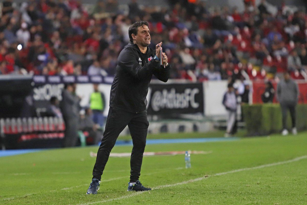 Ο πρώην «Έλληνας» και «ποδοσφαιρικός πατέρας» του Μέσι τον αναλαμβάνει στην Ίντερ Μαϊάμι του Άλεν