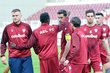 Η συνάντηση παικτών και οπαδών, οι ατάκες του Παντελίδη και η επόμενη μέρα στην ΑΕΛ Novibet