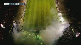 Χαμός έξω από τη Λεωφόρο: Επεισόδια αστυνομίας - οπαδών με δακρυγόνα και κρότου λάμψης