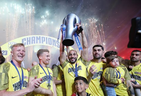Το 13ο πρωτάθλημα της ΑΕΚ - Η «Χρυσή Βίβλος» της Super League