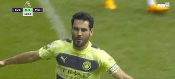 Απίθανο ακροβατικό γκολ από τον Γκουντογκάν στην 300ή του εμφάνιση με την φανέλα της Μάντσεστερ Σίτι (vid)