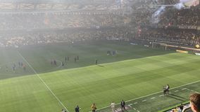 Αποθέωση για τους παίκτες της ΑΕΚ κατά την είσοδο τους στην OPAP Arena (vid)