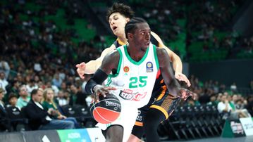 Ο Παναθηναϊκός θέλει να ξεμπερδέψει με τον Προμηθέα στην Πάτρα για να μετακομίσει ήρεμος στο Άμπου Ντάμπι