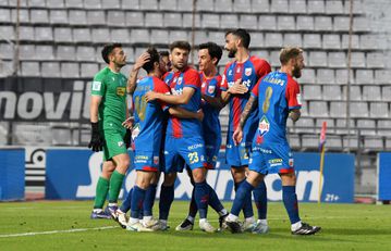 Νίκη... παραμονής για τον Βόλο που θα είναι και του χρόνου στη Super League!