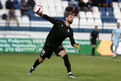 Βλέπει Χουτεσιώτη και πρώην γκολκίπερ της ΑΕΛ η Λαμία