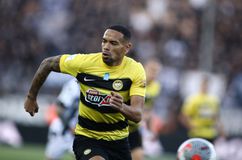 Τι σημαίνει η παραμονή του Κάλενς, στον σχεδιασμό της ΑΕΚ για το κέντρο της άμυνας