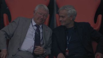 Σερ Άλεξ Φέργκιουσον και Ζοσέ Μουρίνιο μαζί στις εξέδρες για την πρεμιέρα του Euro