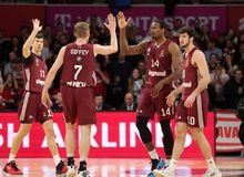 Στο Βερολίνο η Μπάγερν κατέκτησε το πρωτάθλημα - Νίκησε την Άλμπα και έκανε το 3-1 στους τελικούς