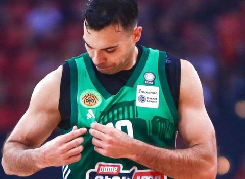 Παναθηναϊκός: «Γελάμε με όσα ακούμε και διαβάζουμε για Σλούκα, ανεκτίμητη η προσφορά του στον Σύλλογο»