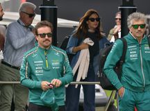 Η Aston Martin διαψεύδει την αποχώρηση του Αλόνσο