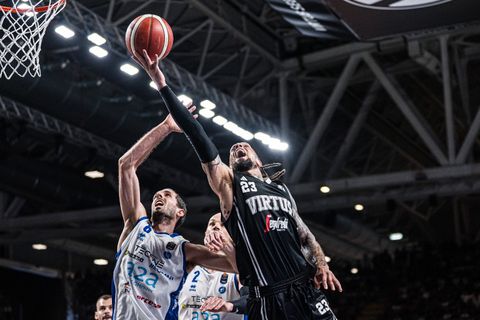 Άνετα την Μπρέσια η Βίρτους Μπολόνια και προβάδισμα στους τελικούς στην Ιταλία