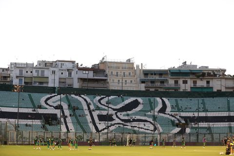 Με σοβαρά ποινικά αδικήματα οι 74 συλληφθέντες για τους πυροβολισμούς έξω από τη Λεωφόρο