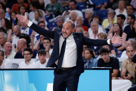 Ματέο: «Ίσως θα έπρεπε να είχα παραπονεθεί για τη διαιτησία στα ματς με τον Ολυμπιακό»