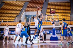 Προπονητής Ρουμανίας: «Σπουδαία η Ελλάδα - Έχει τα φόντα να πάει μέχρι τέλους»