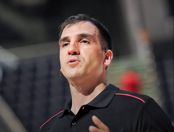 Η Αρμάνι ανακοίνωσε κι επίσημα τον Χατζηχρήστο