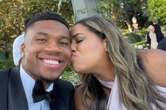 Η τρυφερή ανάρτηση του Γιάννη Αντετοκούνμπο και το μήνυμα για τη σύντροφό του Μαράια