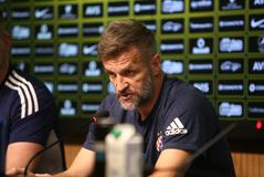 Μπίστσαν: «Συλλυπητήρια στην οικογένεια του οπαδού της ΑΕΚ, προσπάθησα να απομονώσω τους παίκτες»