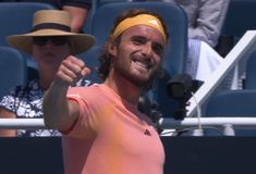 Το χαμόγελο του Τσιτσιπά στο τέλος του αγώνα με τον Στρουφ τα έλεγε όλα! (vid)