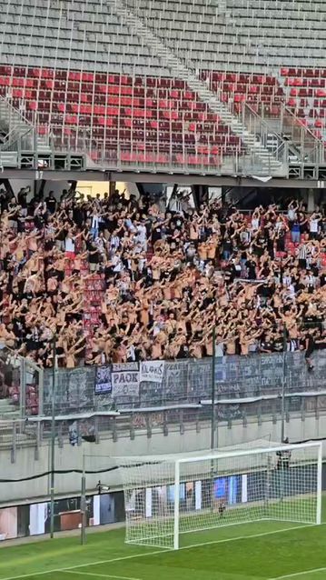 Οι φίλοι του ΠΑΟΚ έκαναν... Τούμπα το Κλάνγκεφουρτ