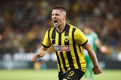 Γκολ Γιόβιτς μόλις εννέα λεπτά μετά το ντεμπούτο του με την ΑΕΚ και ύστερα από δοκάρι του Άρη Λεμεσού! (vids)