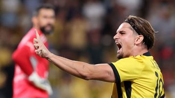 Το πέναλτι για την ΑΕΚ και το 1-0 με τον Μαρίν απο την άσπρη βούλα