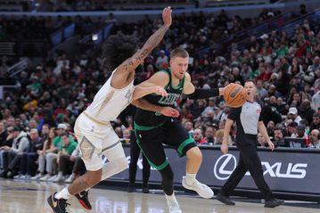 Ο Πορζίνγκις σκέφτεται να κάνει καριέρα στο... ΜΜΑ