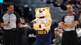 Οι Ντένβερ Νάγκετς μηνύθηκαν απο την μασκότ τους