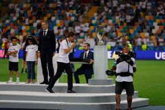 Δύο παιδιά από την Παλαιστίνη συμμετείχαν στην απονομή της Παρί Σεν Ζερμέν