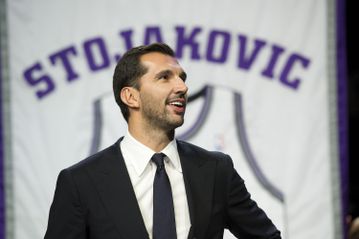 Ο Πέτζα Στογιάκοβιτς παίρνει θέση στο FIBA Hall of Fame και θυμάται τον ΠΑΟΚ