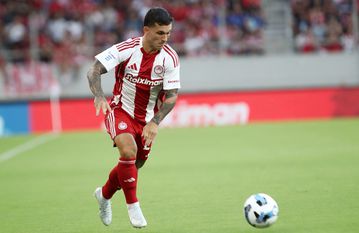 Ο Στρεφέτσα είναι ο μοναδικός σίγουρος εξτρέμ στον Ολυμπιακό ενόψει Πάφου!