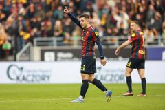 Έχετε σκεφτεί τι κάνει o Κουλούρης το 2025; (vids)