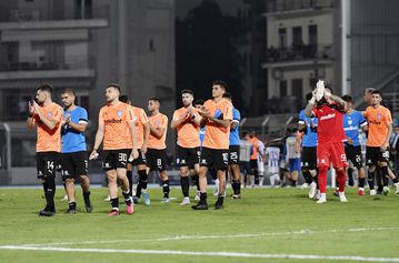 Στην προπόνηση του ΠΑΣ Γιάννινα ο Παναγιώτης Χριστοβασίλης - Μίλησε με παίκτες και τεχνικό επιτελείο