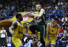 Η μεγάλη εμφάνιση του Γκριγκόνις κόντρα στο Περιστέρι (vid)