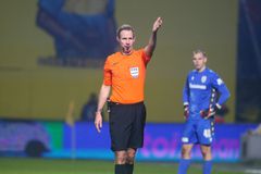 Ο Στέγκεμαν στο ΑΕΚ - ΠΑΟΚ, ο Τσβάιερ στο Άρης - Παναθηναϊκός