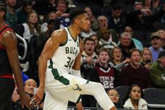 Δεύτερη συνεχόμενη 35άρα από τον Αντετοκούνμπο - Τα highlights της μοναχικής του προσπάθειας στη νίκη των Μπακς (vids)