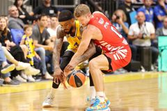 Ο Ολυμπιακός φιλοξενείται στο Βελιγράδι από την Μακάμπι - Ο Σίκμα είναι στην αποστολή και οι Μιλουτίνοφ, ΜακΚίσικ εκτός αυτής