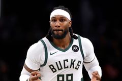 Εκτός για δύο μήνες ο Τζέι Κρόουντερ - Πρόβλημα για τους Μπακς του Αντετοκούνμπο