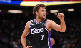 Τρίτη σερί νίκη για τους Κινγκς στην επιστροφή του Φοξ και με τον Βεζένκοφ «διψήφιο» (vids)