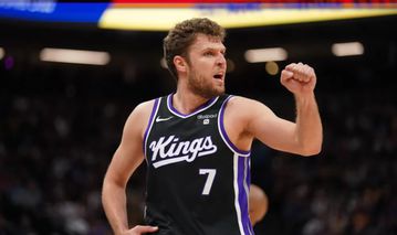 Τρίτη σερί νίκη για τους Κινγκς στην επιστροφή του Φοξ και με τον Βεζένκοφ «διψήφιο» (vids)