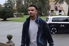 Ο Ζαΐρ - Εμερί χρειάζεται υπεύθυνη δήλωση από τους γονείς του για να αγωνιστεί κόντρα στην Ελλάδα