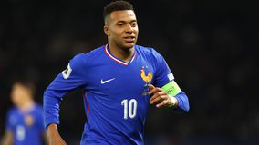 Ο Εμπαπέ έφτασε τα 400 γκολ αλλά θέλει πολλά παραπάνω